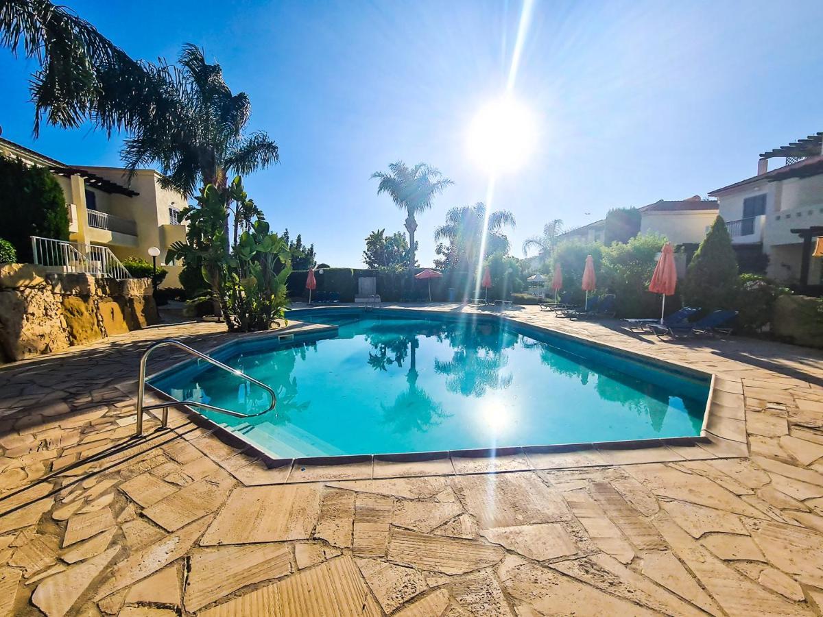 Serena Townhouse Peyia Ngoại thất bức ảnh