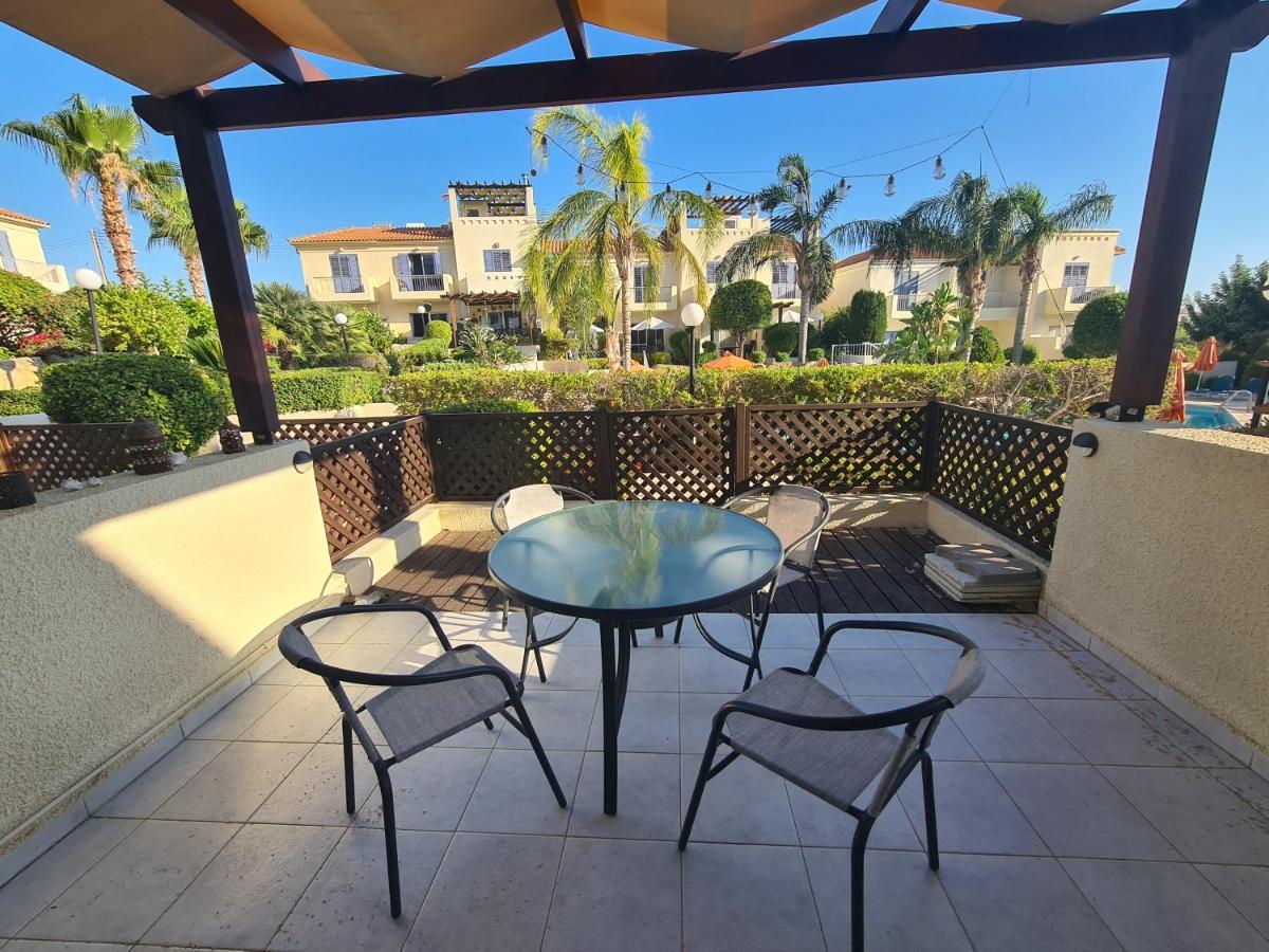 Serena Townhouse Peyia Ngoại thất bức ảnh